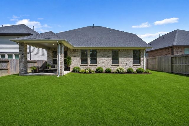 607 Spotted Sunfish Drive, Conroe, TX 77318