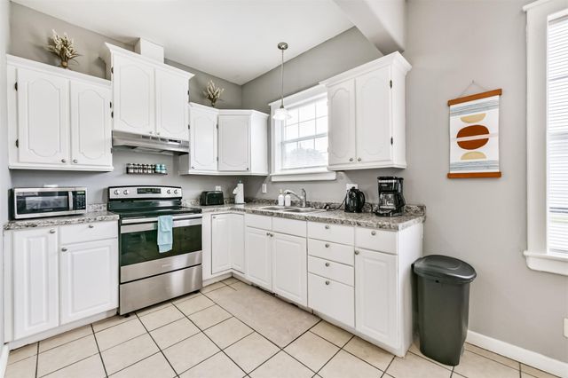 2727 Avenue K, Galveston, TX 77550