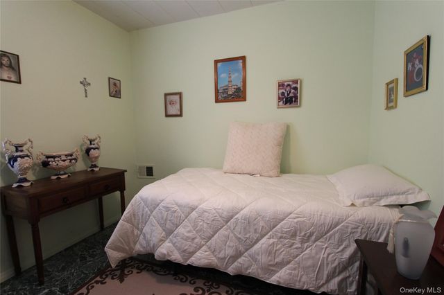 66-41 Gray Street, Middle Village, NY 11379