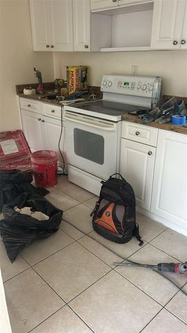 6124 Pembroke Rd, Miramar, FL 33023