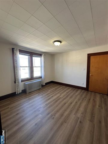 60 Chamberlain Avenue 2, Elmwood Park, NJ 07407