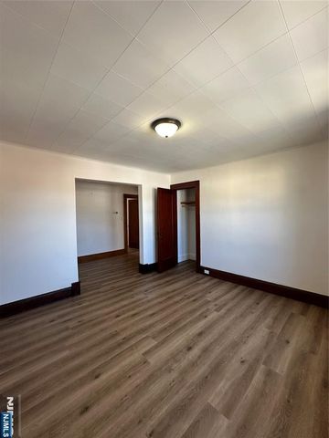 60 Chamberlain Avenue 2, Elmwood Park, NJ 07407