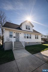 60 Chamberlain Avenue 2, Elmwood Park, NJ 07407