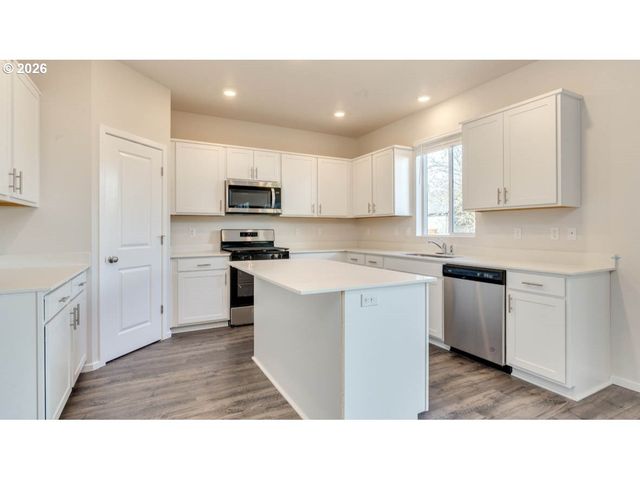 3365 Eden Way, Eugene, OR 97404