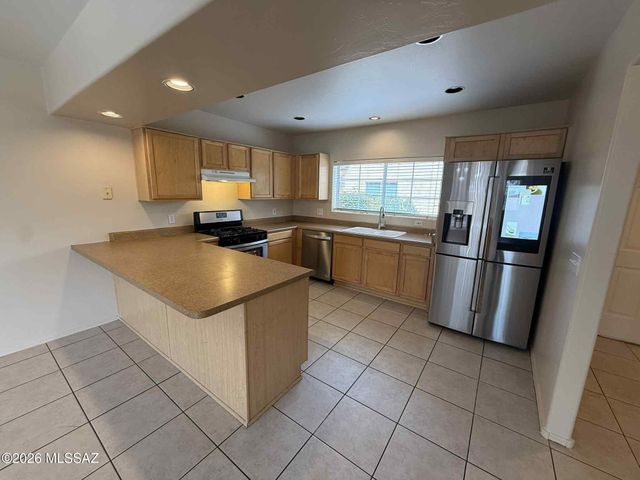500 N Forgeus Ave Apt 102, Tucson, AZ 85716