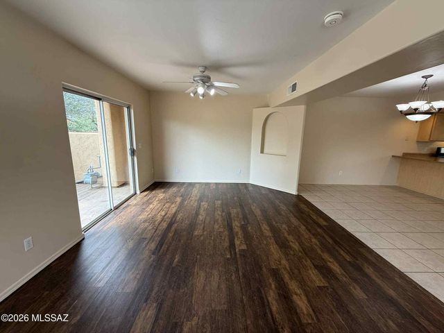 500 N Forgeus Ave Apt 102, Tucson, AZ 85716