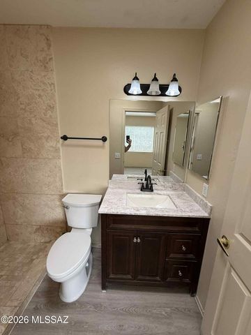 500 N Forgeus Ave Apt 102, Tucson, AZ 85716