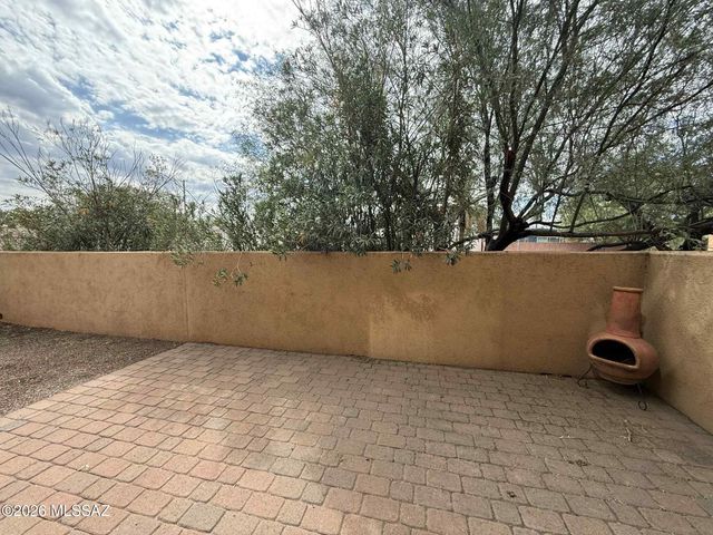 500 N Forgeus Ave Apt 102, Tucson, AZ 85716