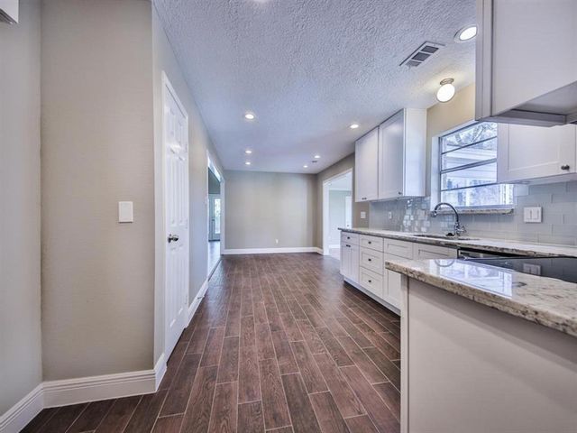 10519 Laneview Drive, Houston, TX 77070