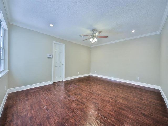 10519 Laneview Drive, Houston, TX 77070