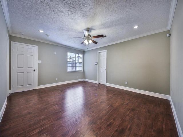 10519 Laneview Drive, Houston, TX 77070