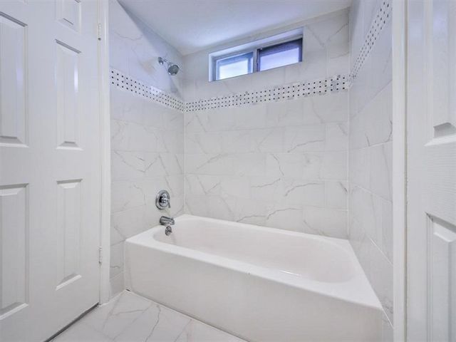 10519 Laneview Drive, Houston, TX 77070