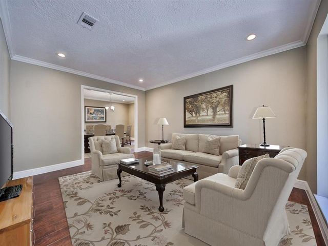 10519 Laneview Drive, Houston, TX 77070