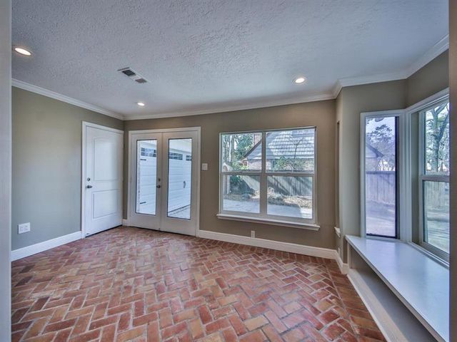 10519 Laneview Drive, Houston, TX 77070