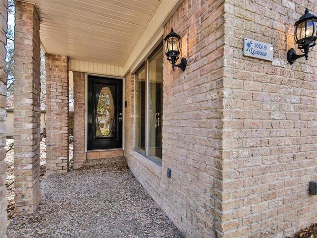 10519 Laneview Drive, Houston, TX 77070