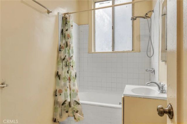 844 W Martin Luther King Jr. Boulevard, Los Angeles, CA 90037