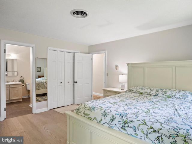 103 MYRIAH DR, Martinsburg, WV 25405