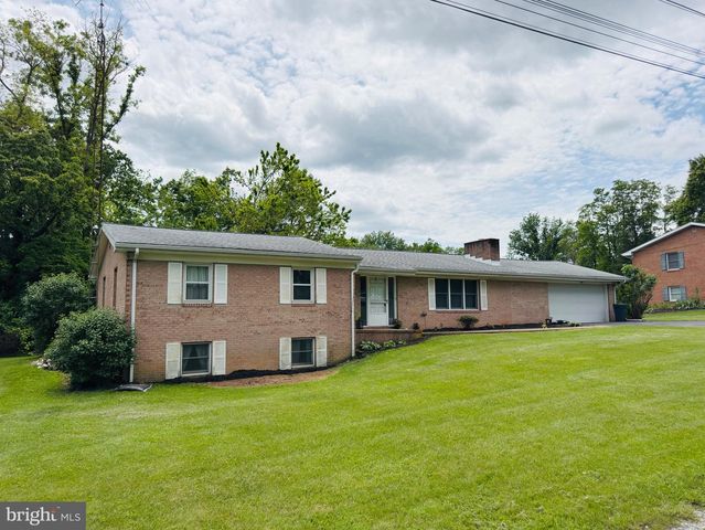 103 MYRIAH DR, Martinsburg, WV 25405