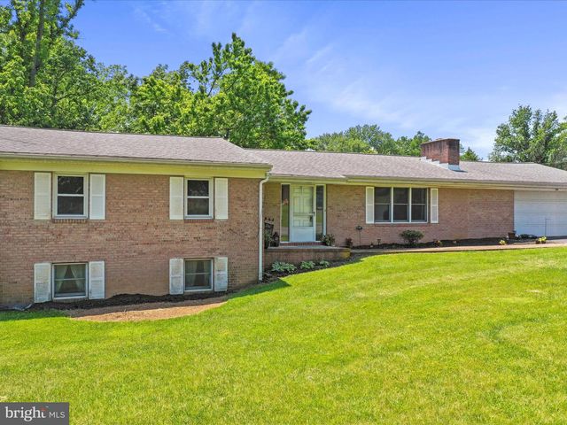 103 MYRIAH DR, Martinsburg, WV 25405