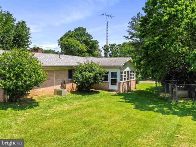 103 MYRIAH DR, Martinsburg, WV 25405