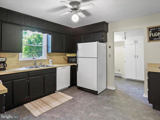 103 MYRIAH DR, Martinsburg, WV 25405