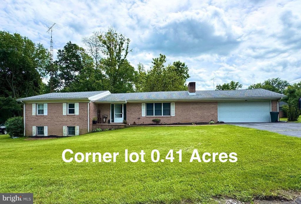 103 MYRIAH DR, Martinsburg, WV 25405