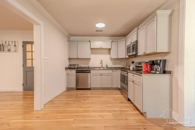 170 N Stillman St, Pensacola, FL 32505