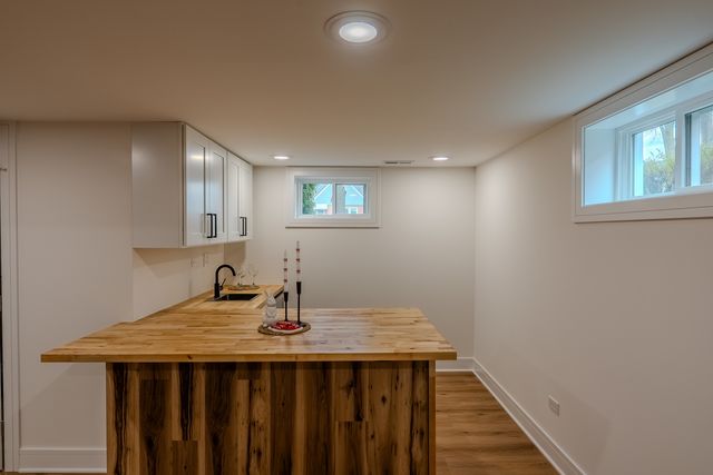 10101 Belmont Avenue, Franklin Park, IL 60131