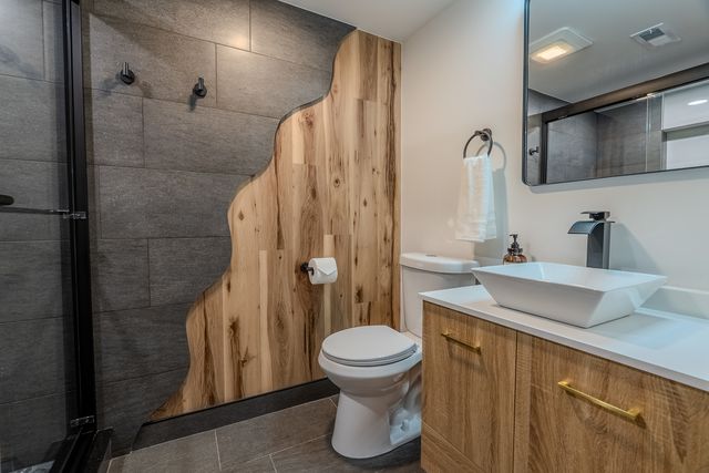 10101 Belmont Avenue, Franklin Park, IL 60131