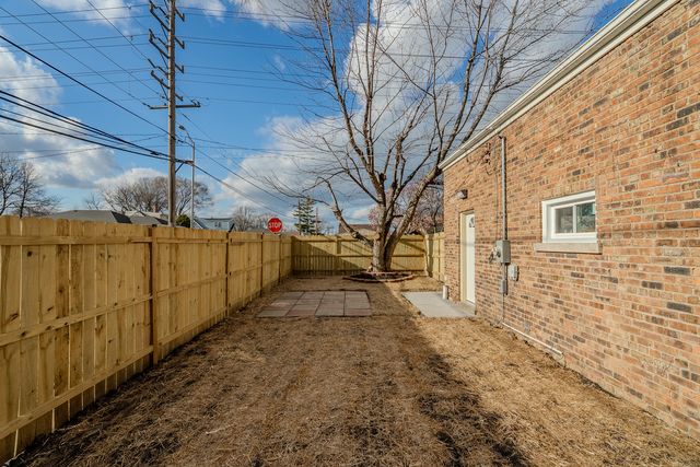 10101 Belmont Avenue, Franklin Park, IL 60131