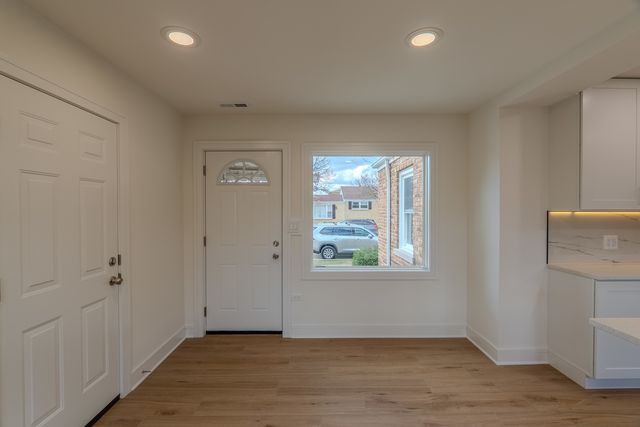 10101 Belmont Avenue, Franklin Park, IL 60131