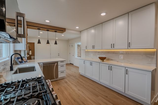 10101 Belmont Avenue, Franklin Park, IL 60131