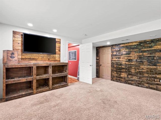 636 Osage Lake Drive, Cedar Hill, MO 63016