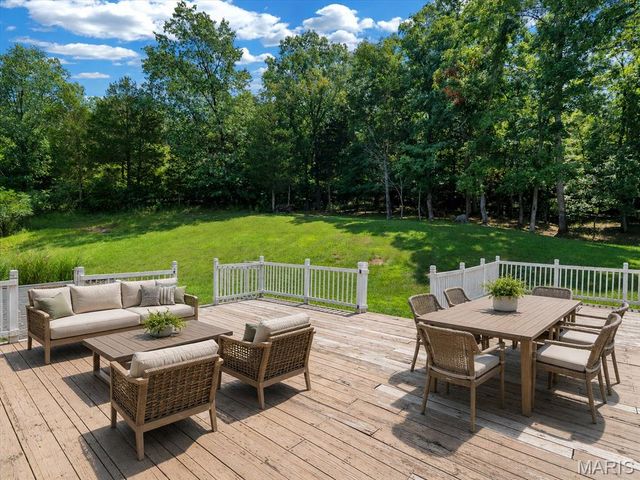 636 Osage Lake Drive, Cedar Hill, MO 63016