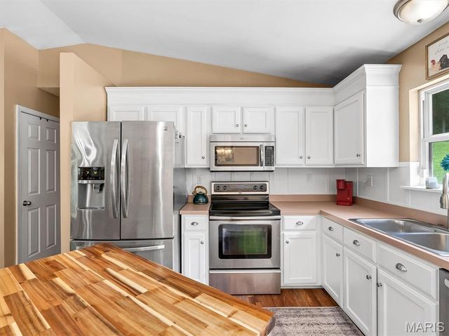 636 Osage Lake Drive, Cedar Hill, MO 63016