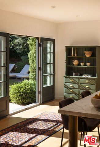 4048 Farmouth Drive, Los Angeles, CA 90027