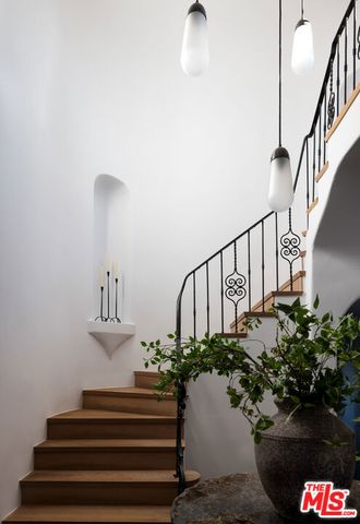 4048 Farmouth Drive, Los Angeles, CA 90027