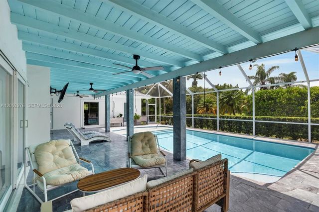 16840 SW 87th Ave, Palmetto Bay, FL 33157