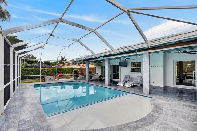 16840 SW 87th Ave, Palmetto Bay, FL 33157
