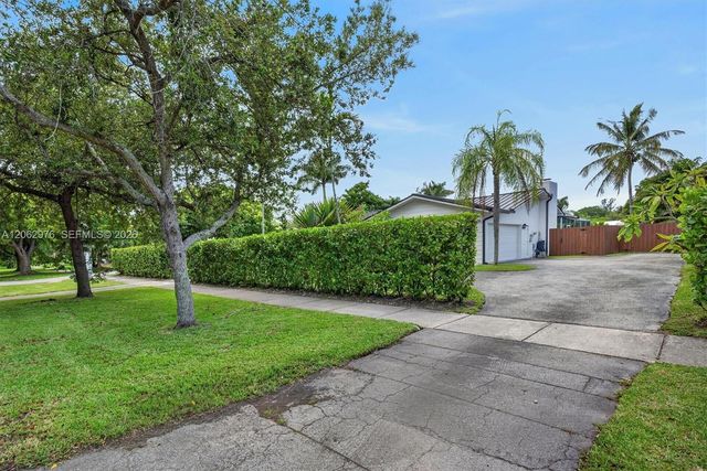16840 SW 87th Ave, Palmetto Bay, FL 33157