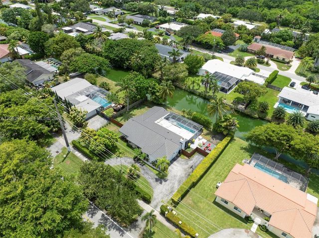 16840 SW 87th Ave, Palmetto Bay, FL 33157