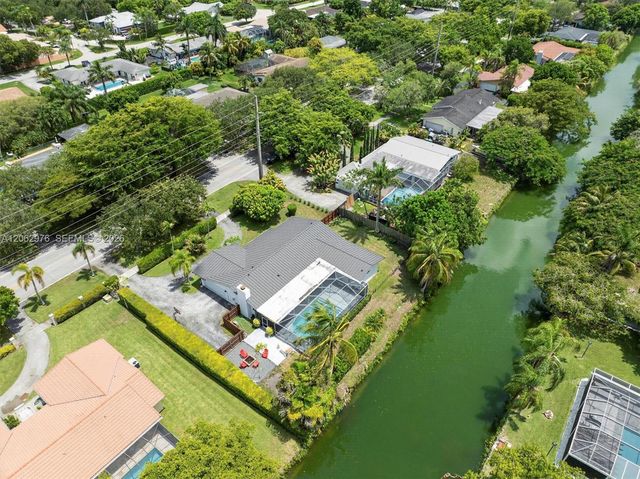 16840 SW 87th Ave, Palmetto Bay, FL 33157