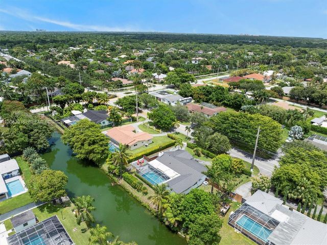 16840 SW 87th Ave, Palmetto Bay, FL 33157