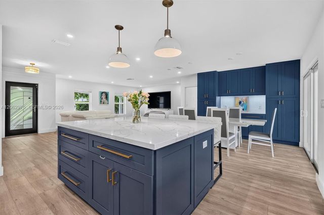 16840 SW 87th Ave, Palmetto Bay, FL 33157