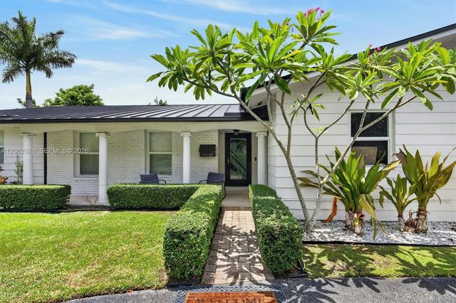 16840 SW 87th Ave, Palmetto Bay, FL 33157