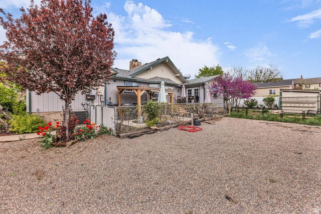 2047 N 1650 E, Layton, UT 84040