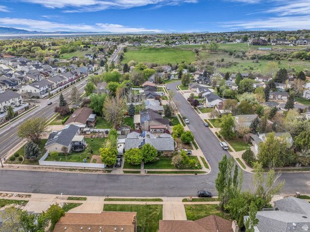 2047 N 1650 E, Layton, UT 84040