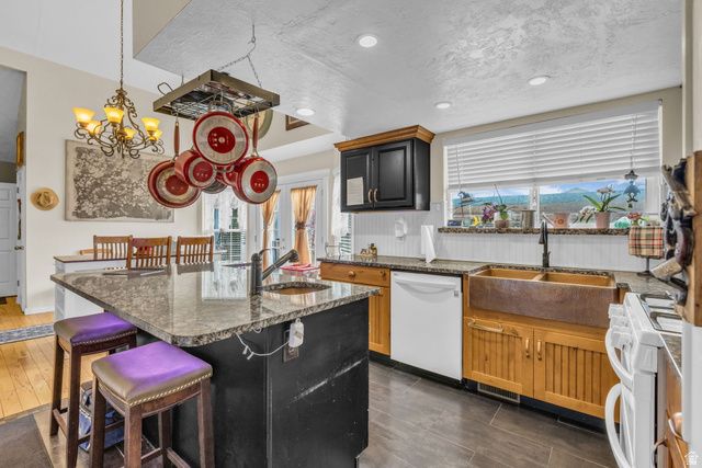 2047 N 1650 E, Layton, UT 84040