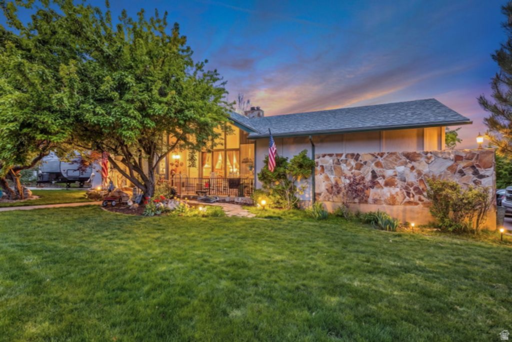 2047 N 1650 E, Layton, UT 84040