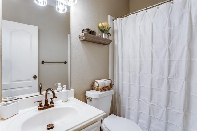 3000 Palmtree Drive, Mckinney, TX 75070
